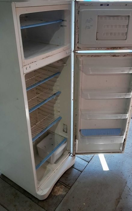 Полки Индезит Indesit Ящики к холодильнику Реле термодатчик