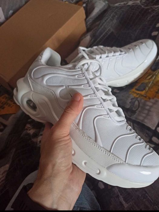 Buty sportowe do biegania na silownie 42