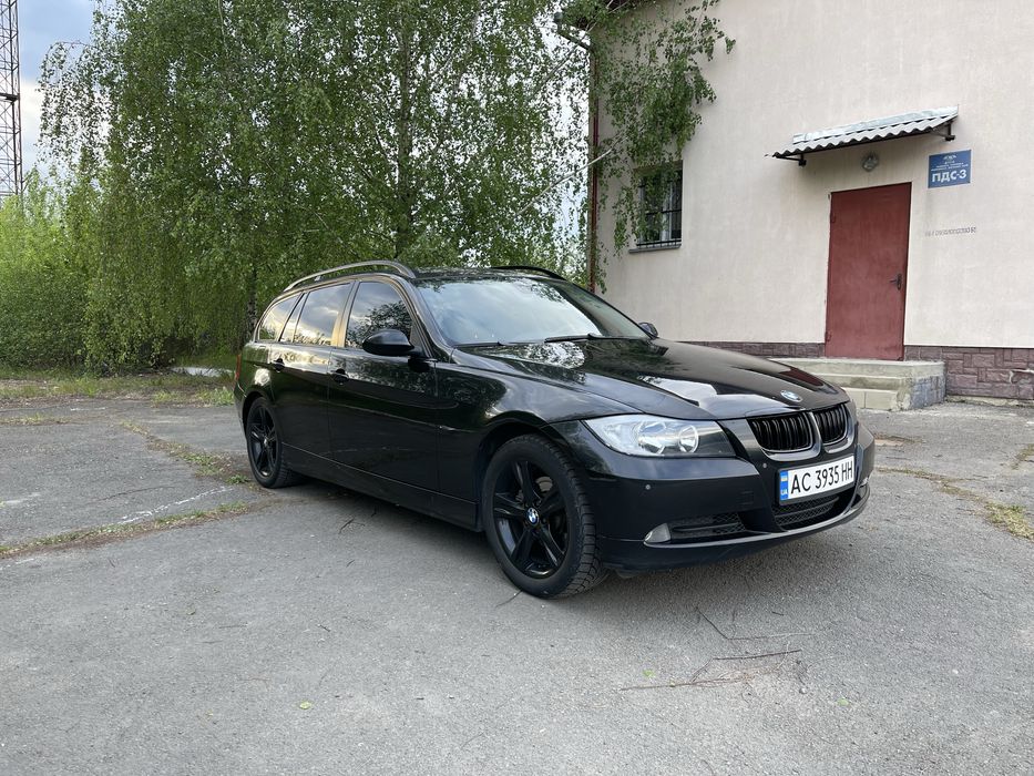 Продаю Bmw e91 320i