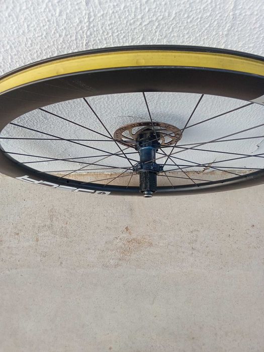 Roda Trás Deca 700 disco estrada