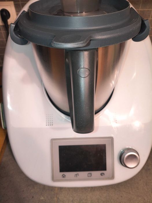 Sprzedam Thermomix TM5 -