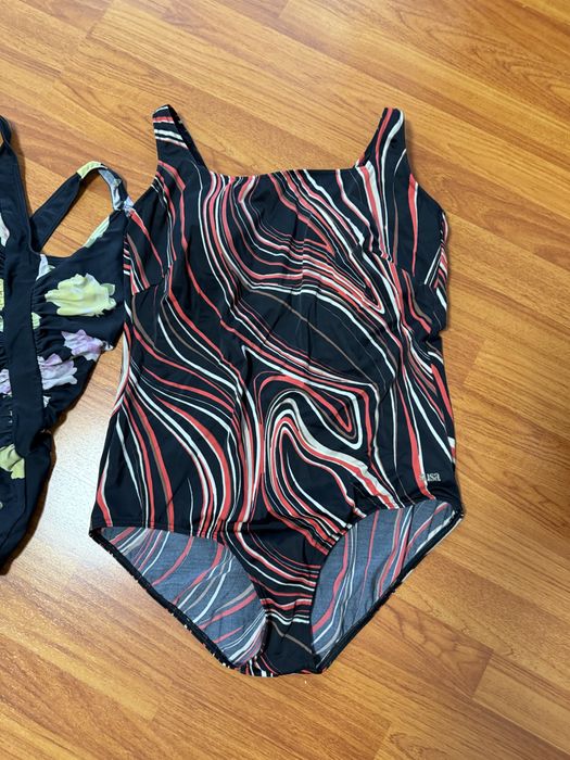 Купальники б/в в ідеальному стані,