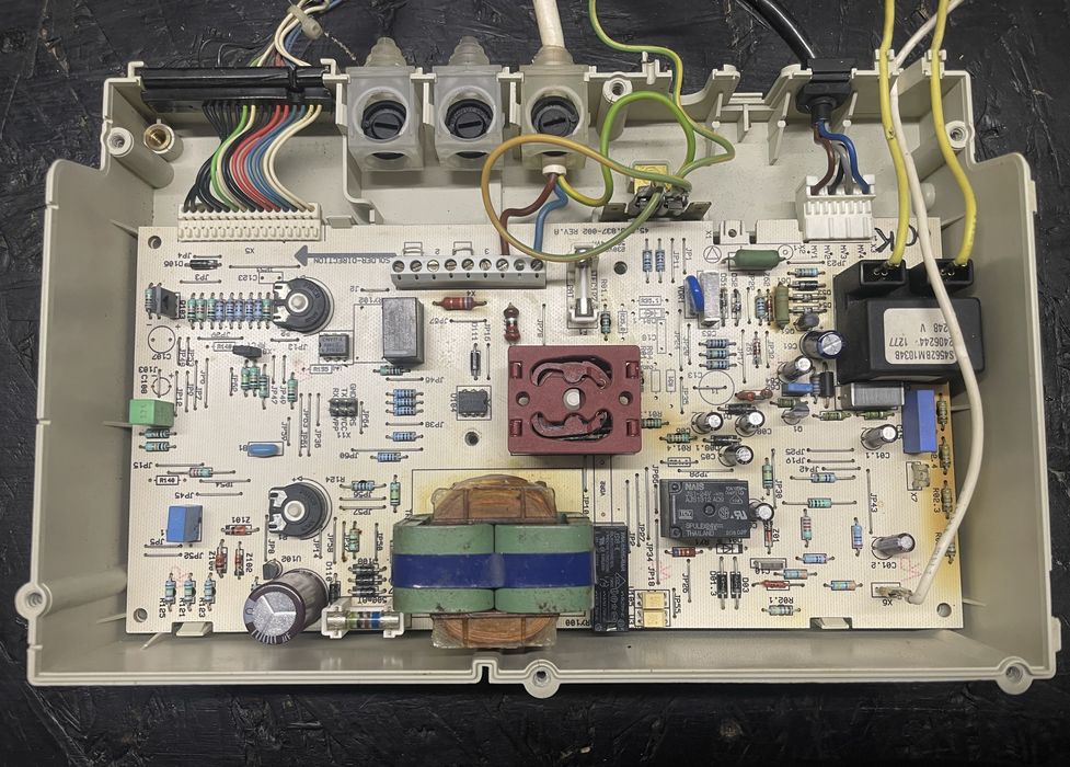 Двоконтурний Котел Юнкерс Євролайн  Junkers Euroline на запчастини