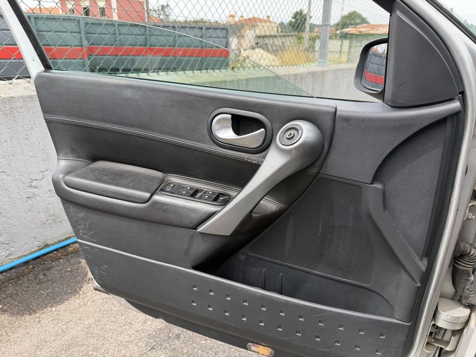 Renault megane 1.5dci 105cv 6v foto 5