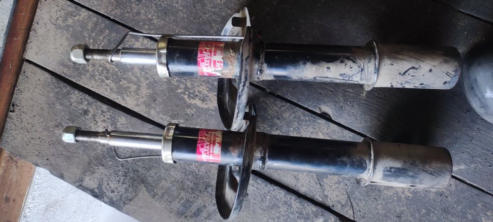 Амортизатори Дачія логан Рено логан докер