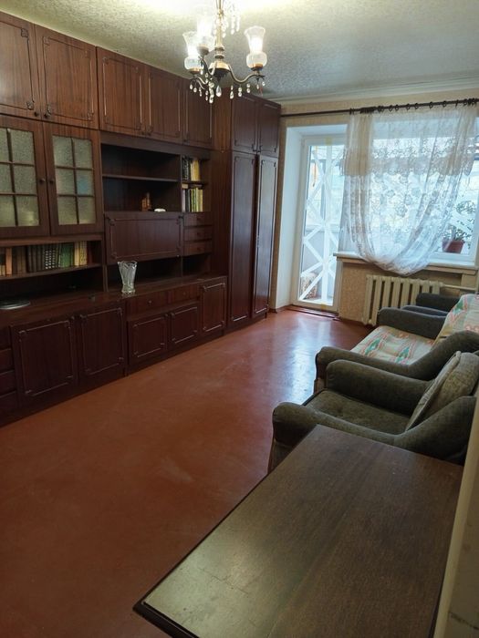 Сдается 3к по Космонавтов 30 на 2 этаже