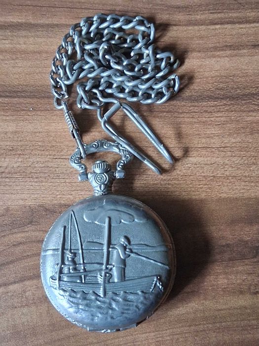 Relógio de bolso a funcionar, pilha nova