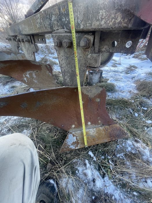 Продам плуг плн 3-35