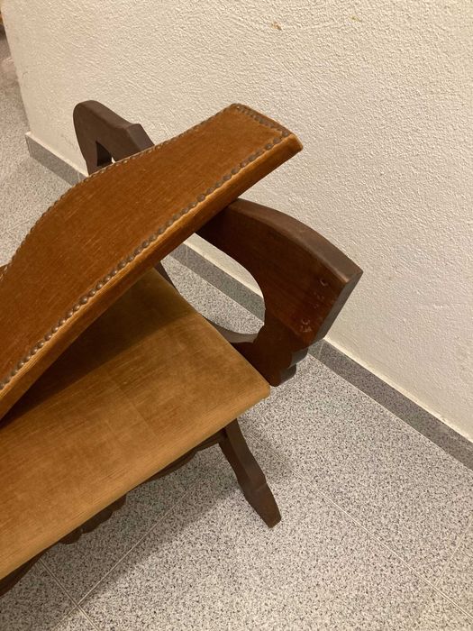 Cadeirão de madeira para restaurar