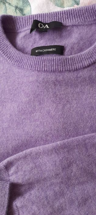 Sprzedam piękny sweterek z kaszmiru