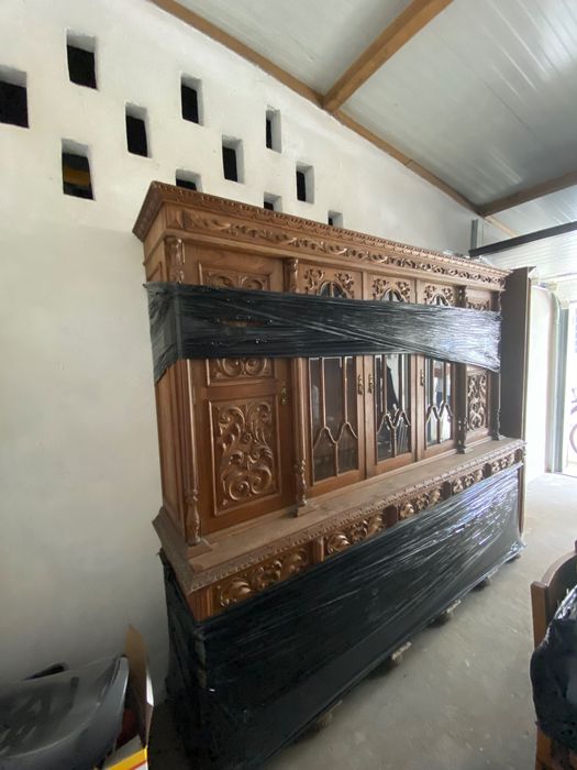 Conjunto movél aparador e cristaleira