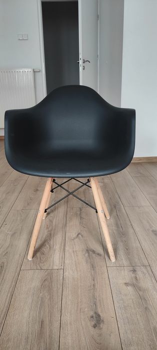 Krzesło/ fotel skandynawski z podłokietnikami