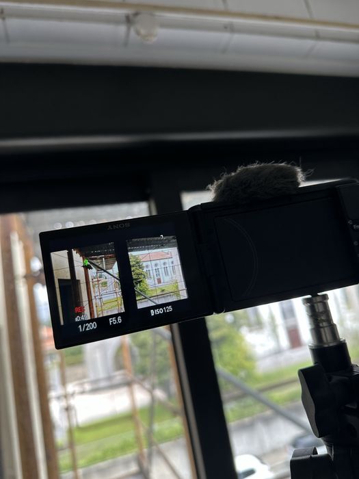 Câmara Sony ZV-1 4K (Ideal p/ Vlogging e Vídeo)