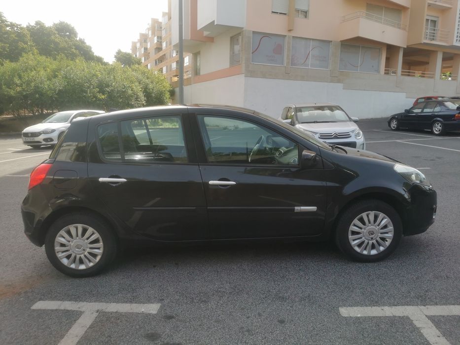 Renault Clio 1.2i de 2009 (140.000kms)