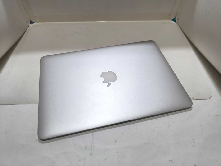 Apple Macbook AIR 13 (2017) i7 ssd 256GB 8GB