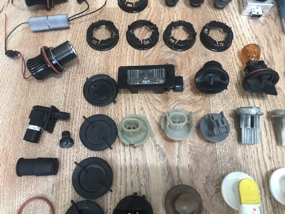 Патрон фонаря BMW E70 E39 E53 E34 Е28 плафон поворота БМВ Е46 Е32 Е34