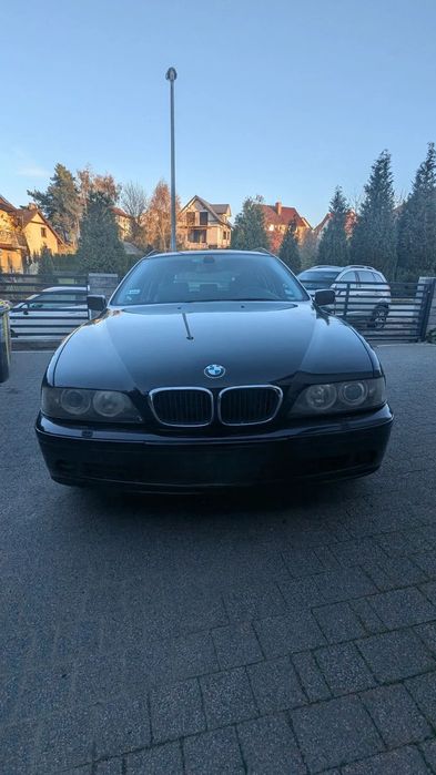 BMW Seria 5 BMW Seria 5 520i E61 sprowadzany ze Szwajcarii