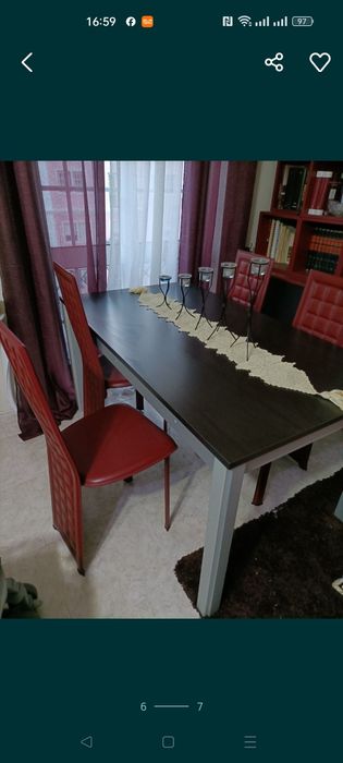 Vendo mesa com cadeiras