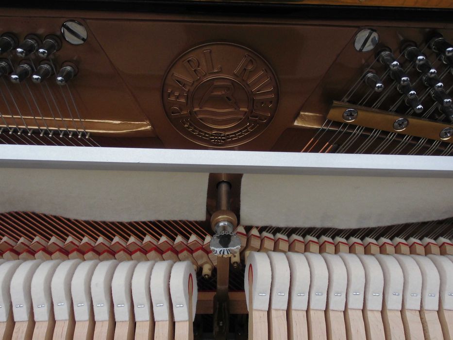 Pianino 8 letnie Pearl River U121 poliester oryginał czarny na gotowo