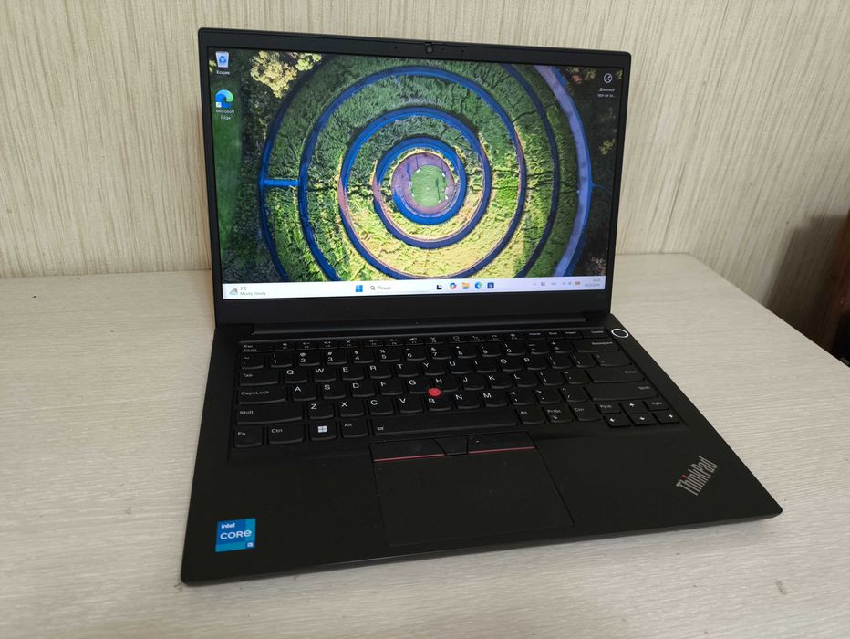 Lenovo Thinkpad E14 (i5-1135G7/8Gb/256Gb/Iris XE)FHD IPS ОГОНЬ!