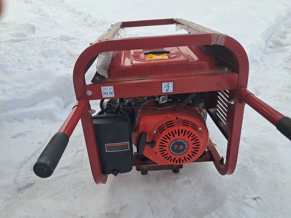 продам бензогенератор 3кв