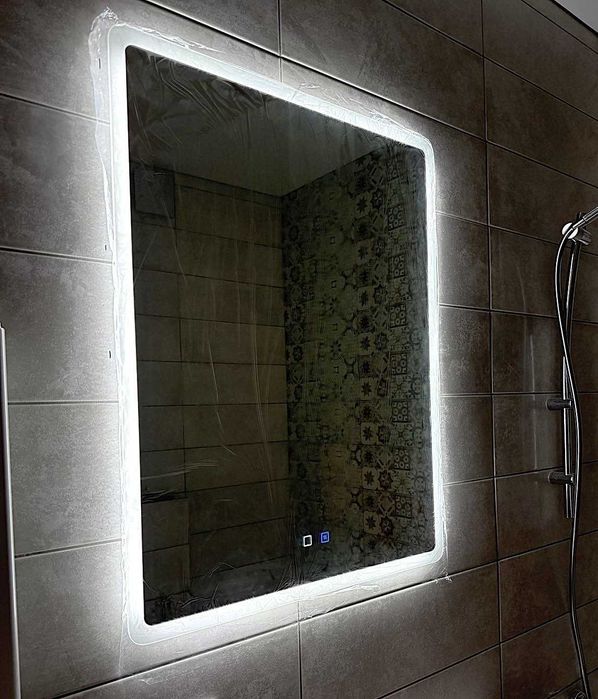 Дзеркало у ванну з led підсвіткою з поличкою  Зеркало с лед подсветкой