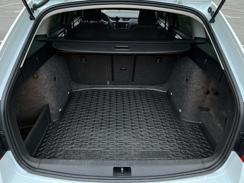 Продам Skoda Octavia A7 1,6