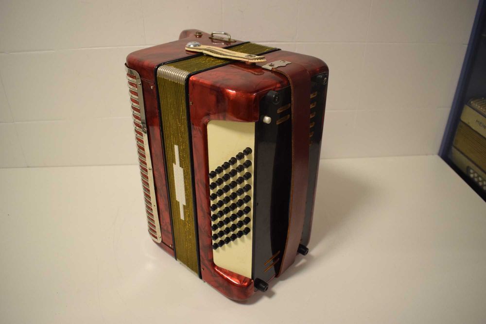 Acordeao Hohner Amati 2 Voz, N 02
