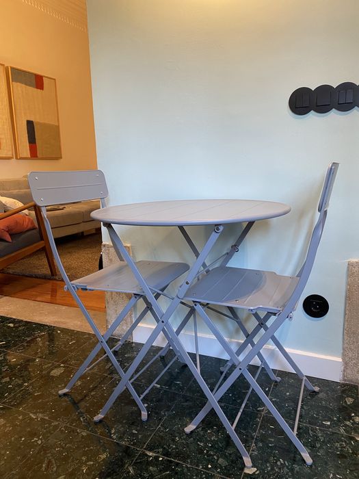 Mesa e 2 cadeiras dobráveis Ikea - modelo SUNDSÖ - cinzento claro