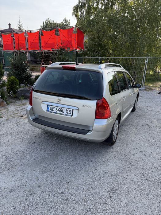 Peugeot 307 рестайлинг, 2006 год, 2.0 бензин/газ, АКПП