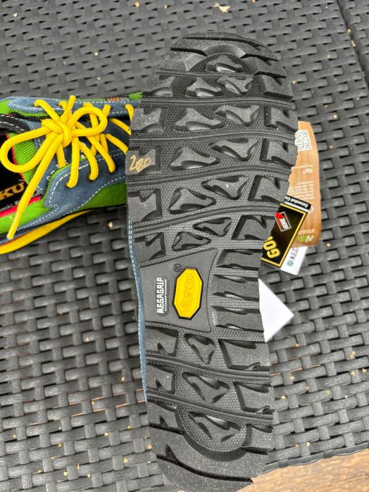 Buty podejściowe, trekkingowe AKU, nowe, rozmiar 39, goretex