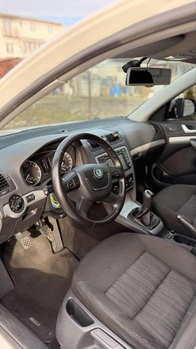 Skoda Oktavia A5 2012 - Офіційна