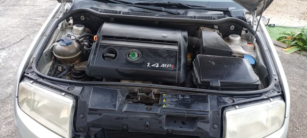 Estou vendendo um Skoda Fabia em excelente estado.