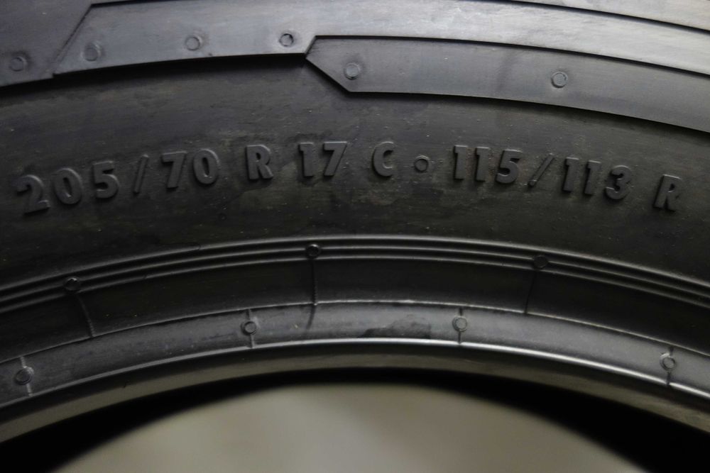 Opony letnie 205/70/17C - CONTINENTAL Conti Van Contact 100