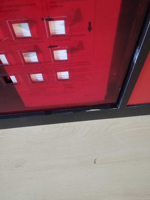 Móvel de TV IKEA Expedit (Preto-Castanho) com Gavetas e Portas Incluídas