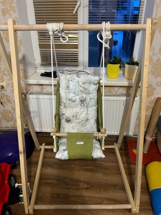 Качеля дитяча продам