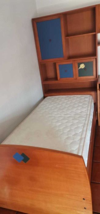 Quarto criança Bom estado.