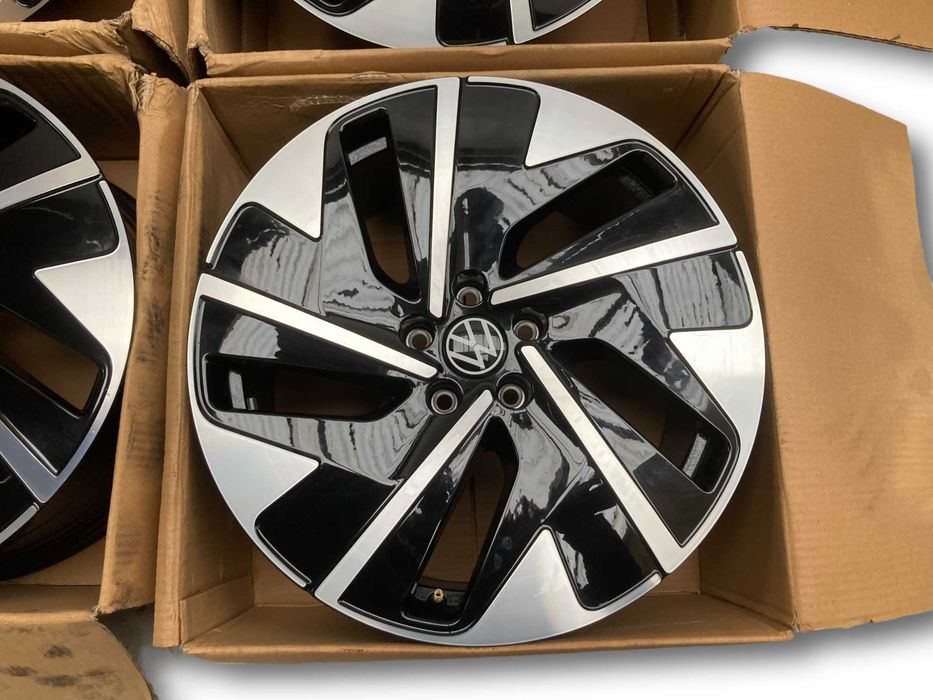 Felgi ALUMINIOWE 19 Vw ID7  ID4 Tiguan Golf Passat Arteon DEMO