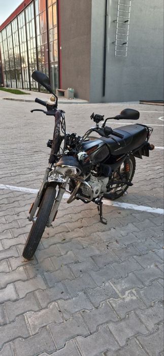 Bajaj Boxer Bm100