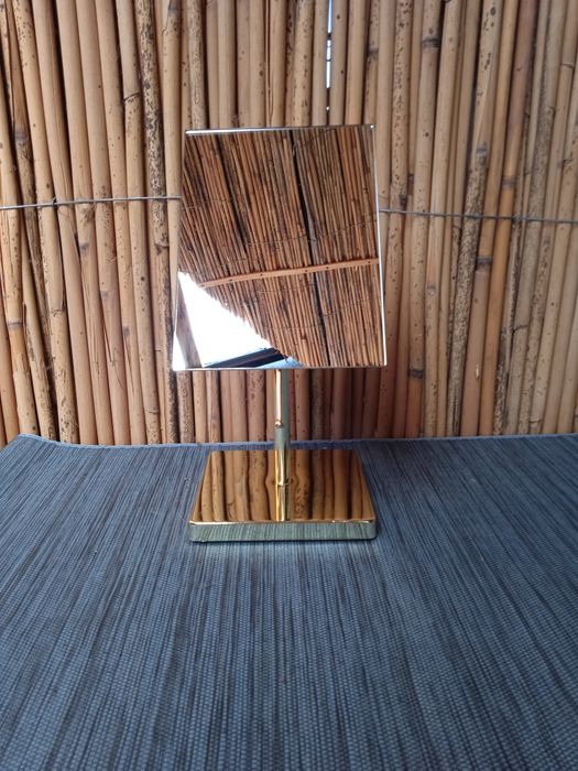 Продам зеркало косметичне