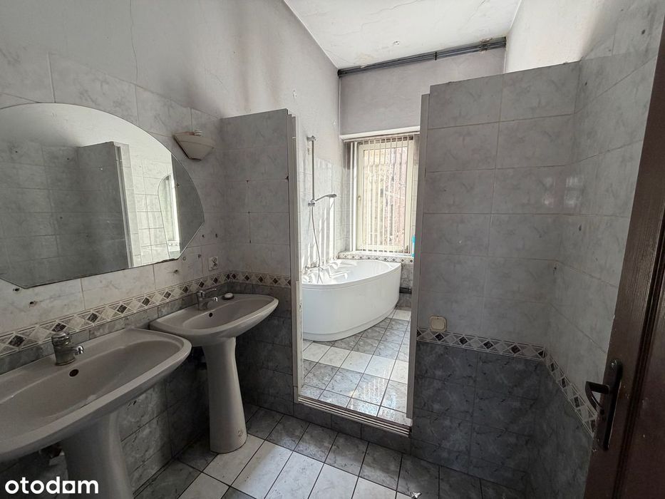 Na sprzedaż mieszkanie - 6 pokoi, 160 m2, Chorzów II