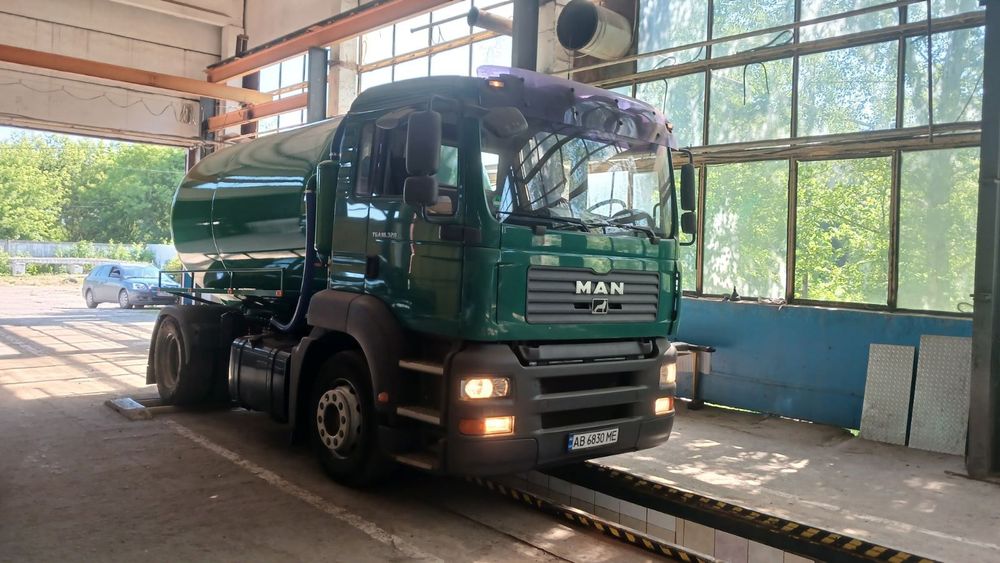 ассенизатор на базе MAN TGA 18.320.
