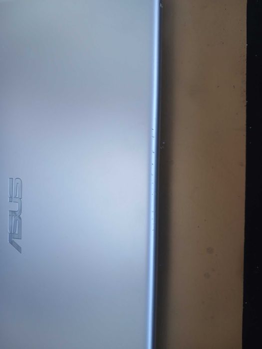 ASUS VivoBook 15,6" Ryzen 5 | 6GB RAM | 256GB SSD | Carregador + Sleeve