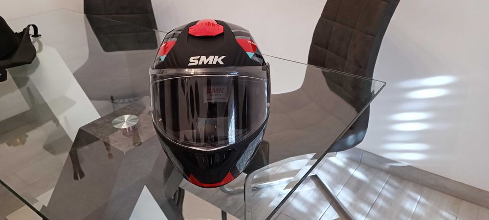 Capacete SMK novo