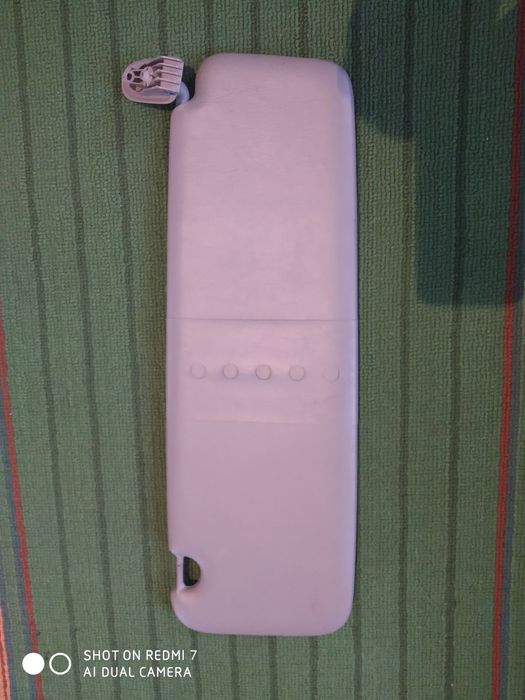 Козырек солнцезащитный