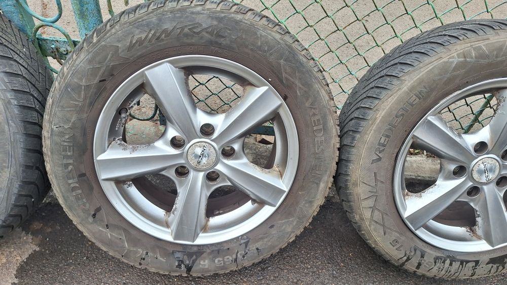 р15 5×112 диски VW, Skoda с шинами