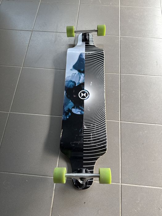 Longboard como nova.