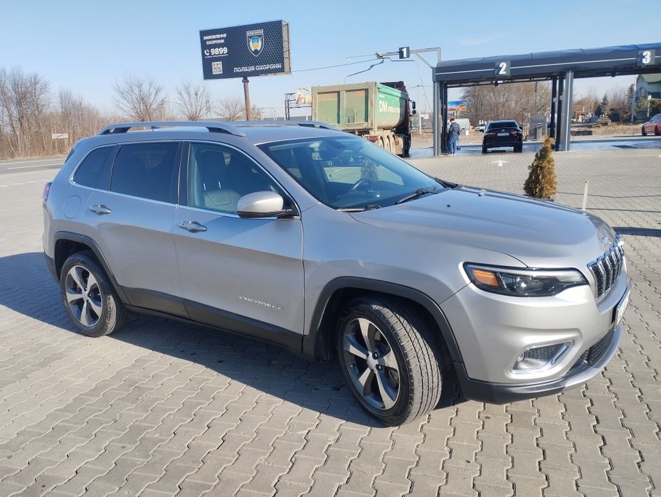 Автомобіль Jeep Cherokee kl LIMITED рестайл