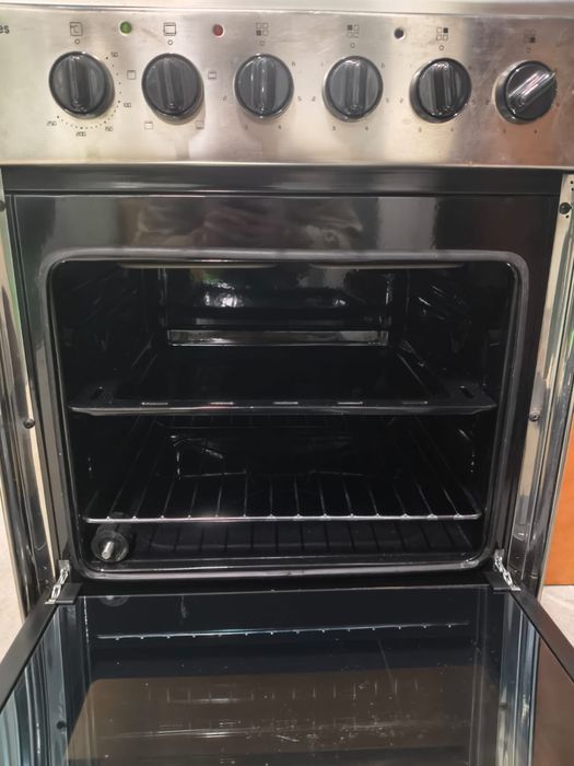 Fogão eletrico com Forno - Meireles