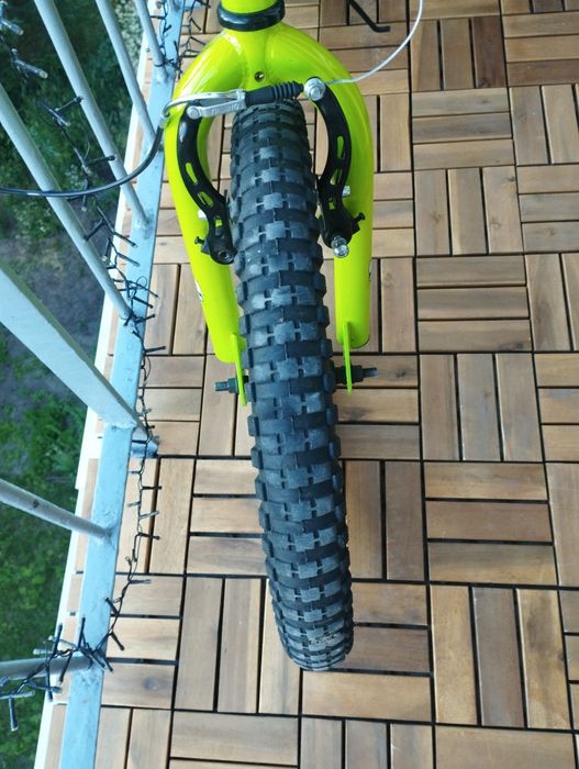 Rower BMX jaskrawo zielony pegi koła 20 cali